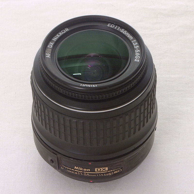 Konstruktion eines AF DX 18-55/3.5-5.6G II ED Nikkors (also ohne SWM-Motor, sondern mit Stangen-AF):
Fertig.