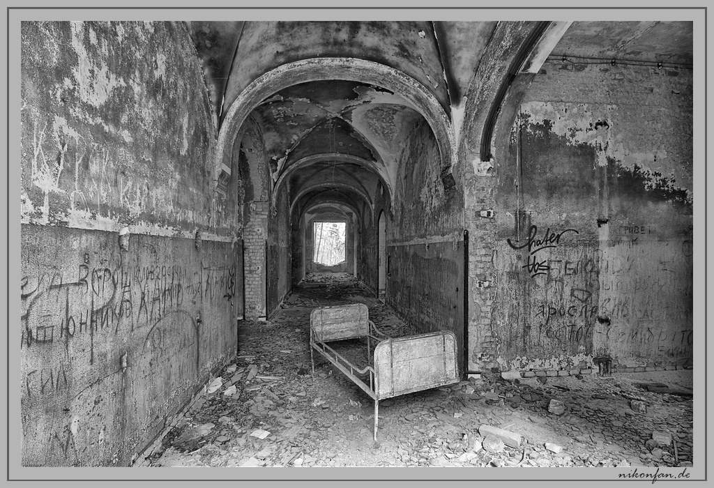 Krankenbett Ruine