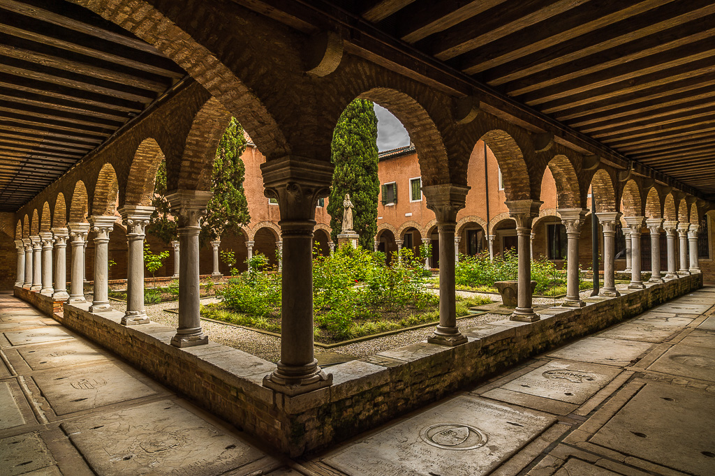 Kreuzgang San Francesco di Vigna DF