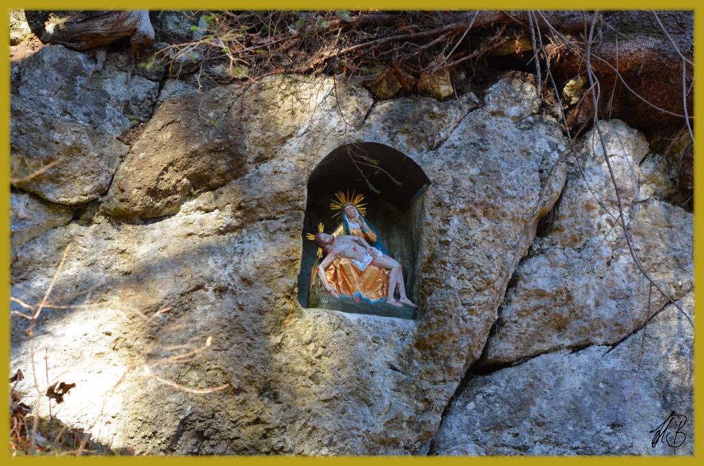 Kreuzweg zur Nußlberg Alm Kapelle