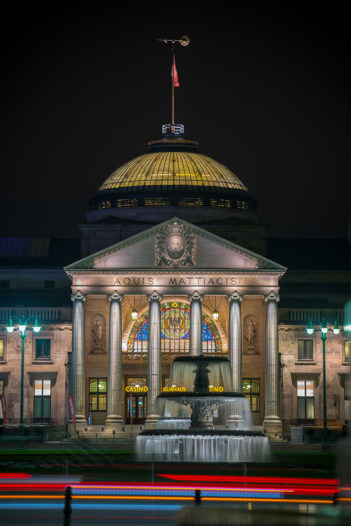 Kurhaus bei Nacht