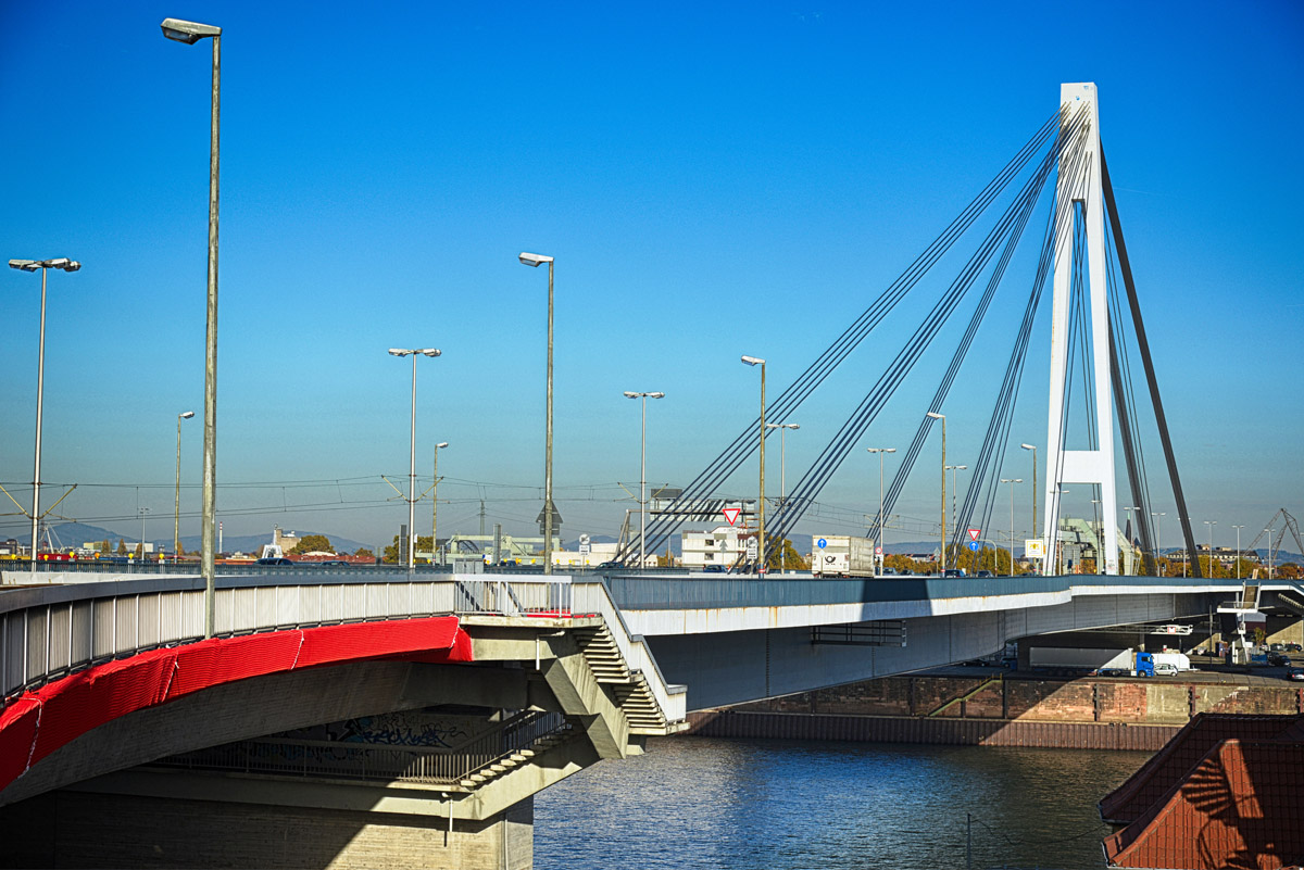 kurt schuhmacher brücke 1200