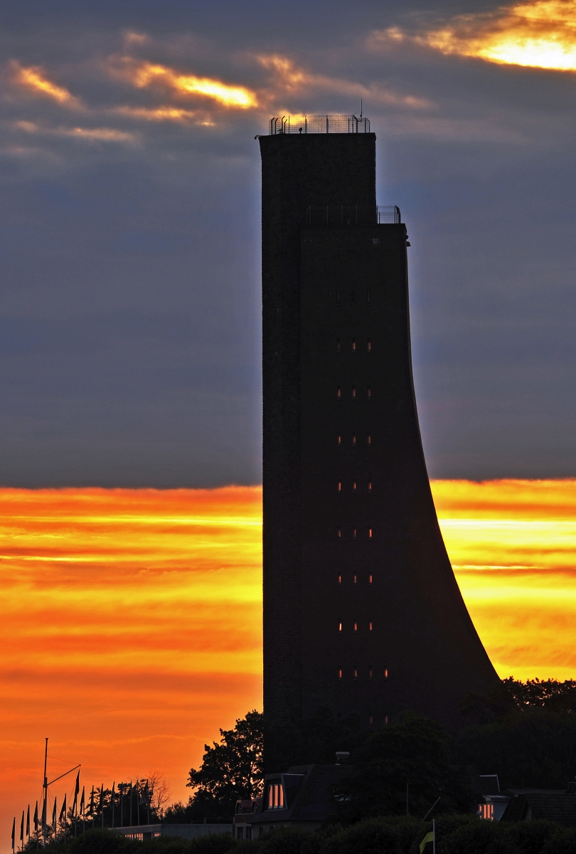laboe_mahnmal__sonnenaufgang.jpg