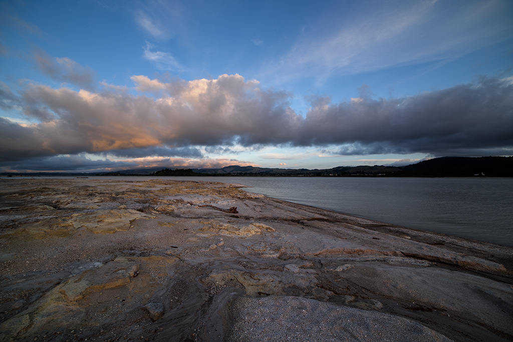 Lake Rotorua 02 klein