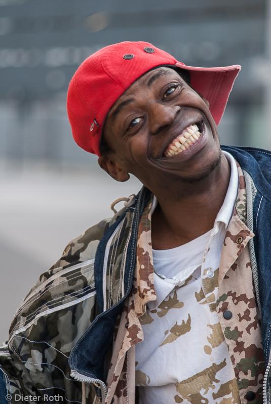 Laygwan Sharkie

Laygwan Sharkie
Real Name:
George Isaac Phiri
Profile:
Laygwan Sharkie is a Zimbabwean singer, songwriter and rapper, from Harare, Zi