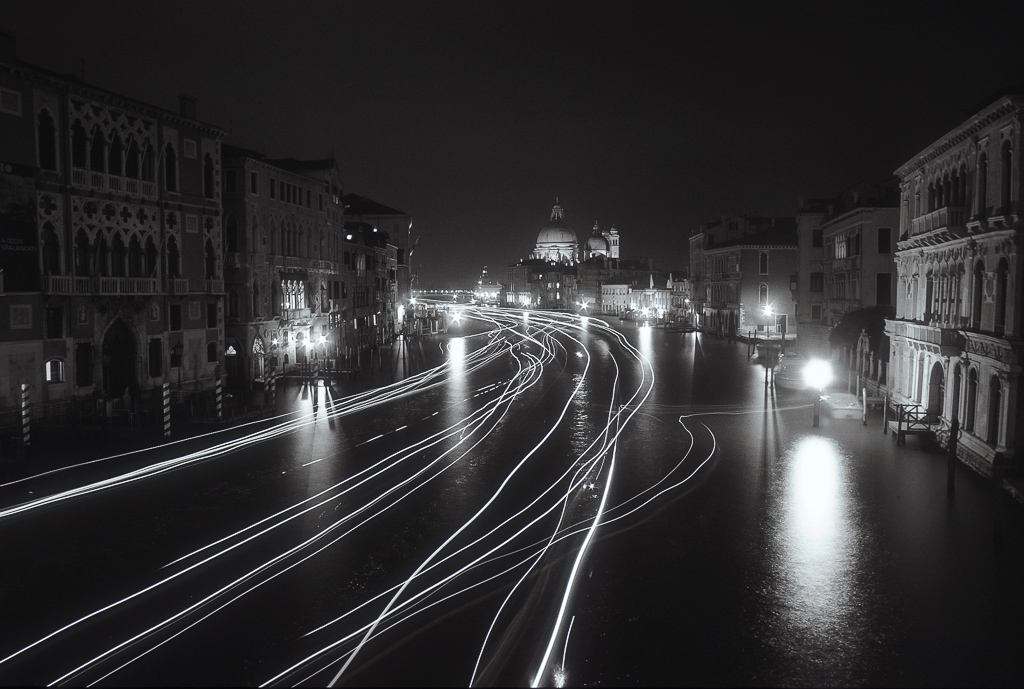 Lichterspuren auf dem Canal Grande Venedig 2015