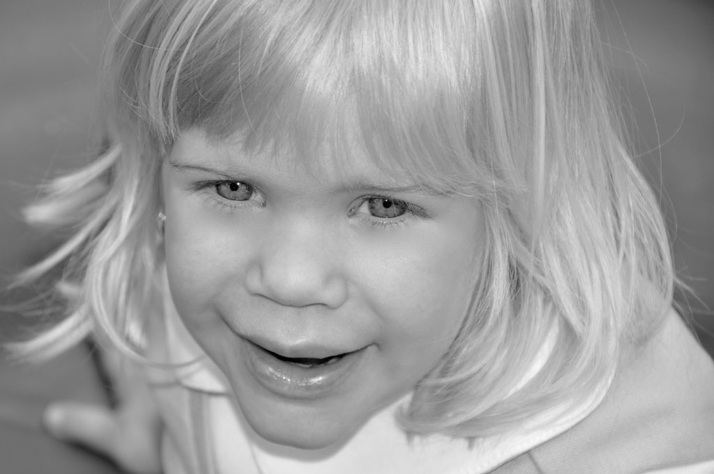 Lisa Nikon D90 ISO200 105mm f/5,6 1/160