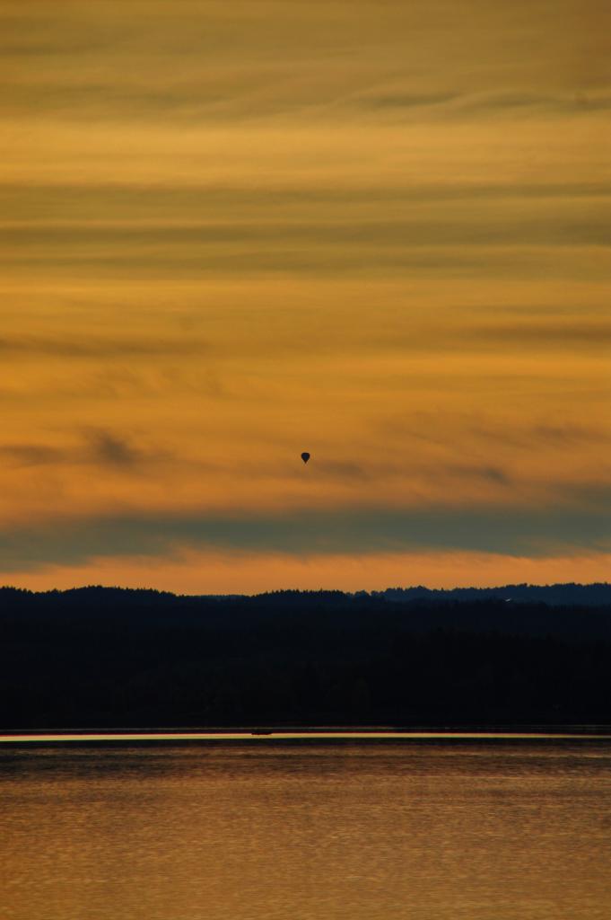 littleballoonredsky