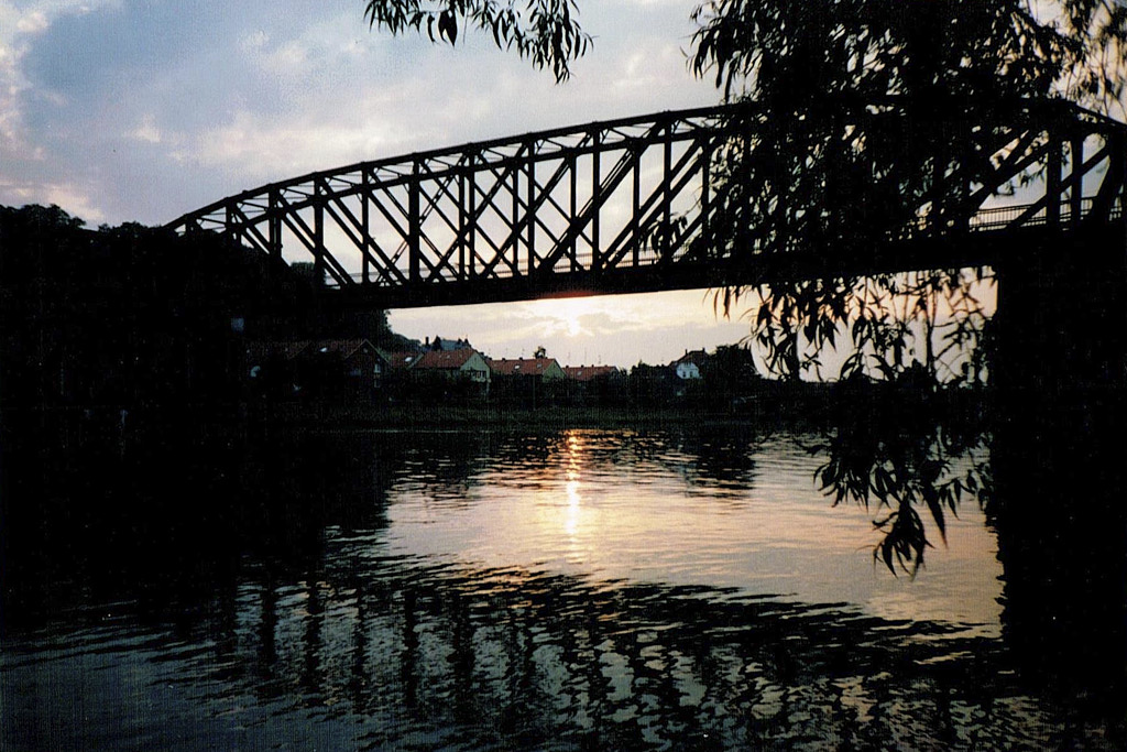 LOMO.1.jpg