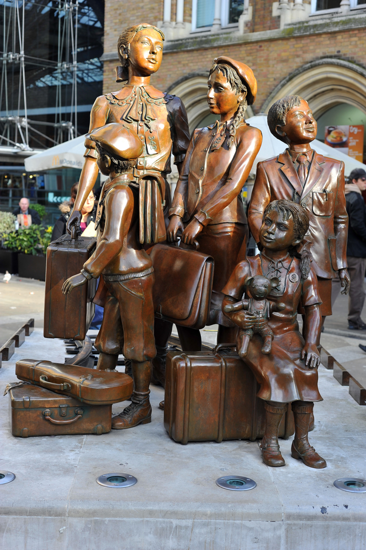 London Liverpool Street Station.jpg
