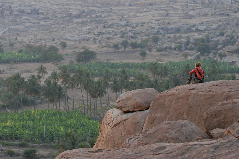 Looking for the sunset (Hampi)