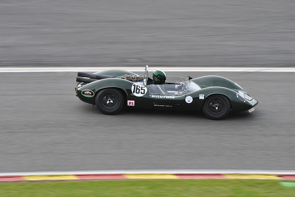 LOTUS 30 (1)