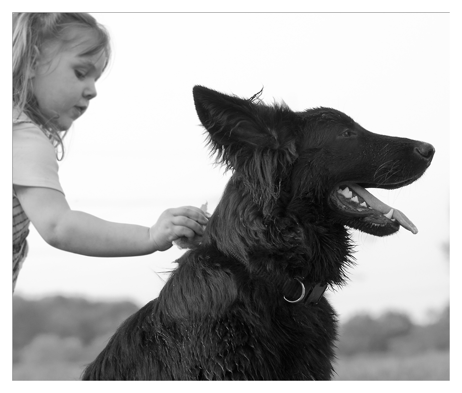 Mädchen mit Hund