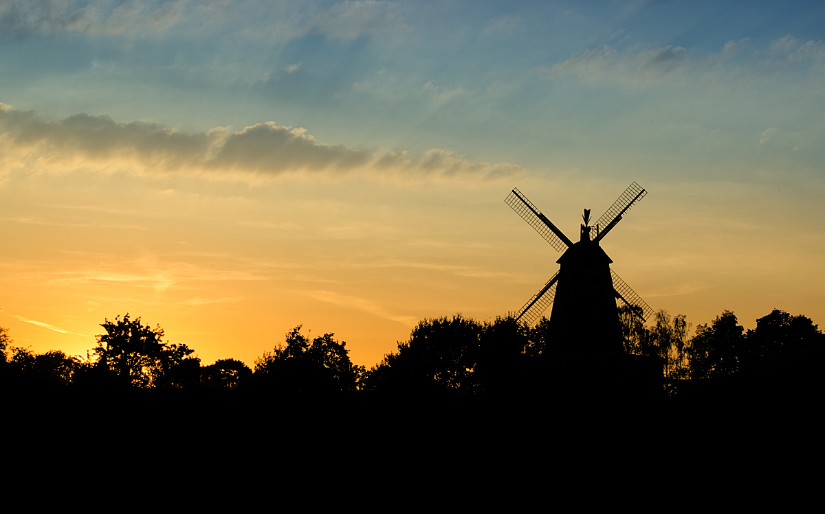 Mühle im Sonnenuntergang