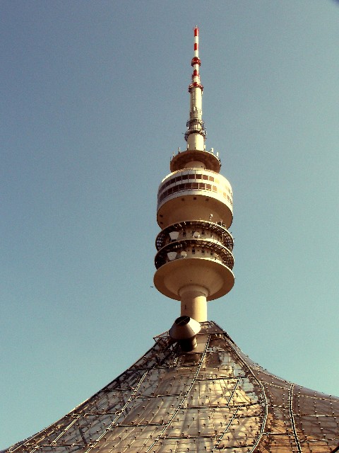 München, Olympiagelände, Schwimmhalle 04