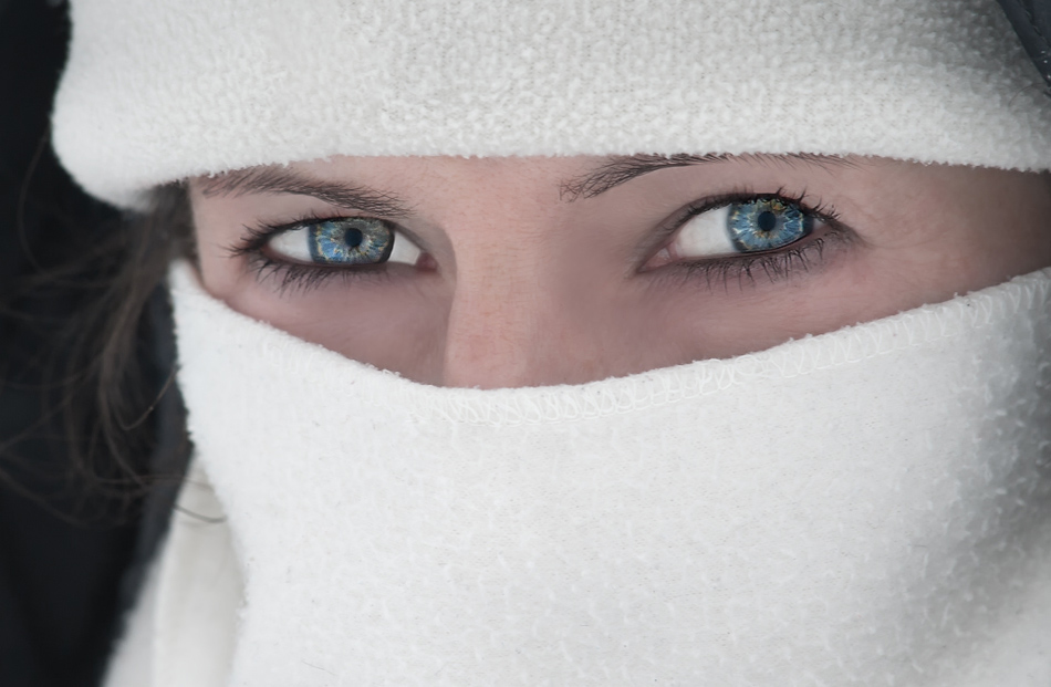 M Mareis eyes
