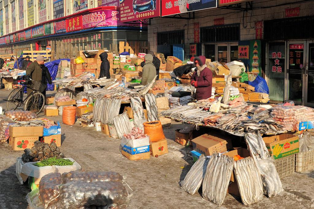 Markt in Huanan,
Marktstand
(9822)