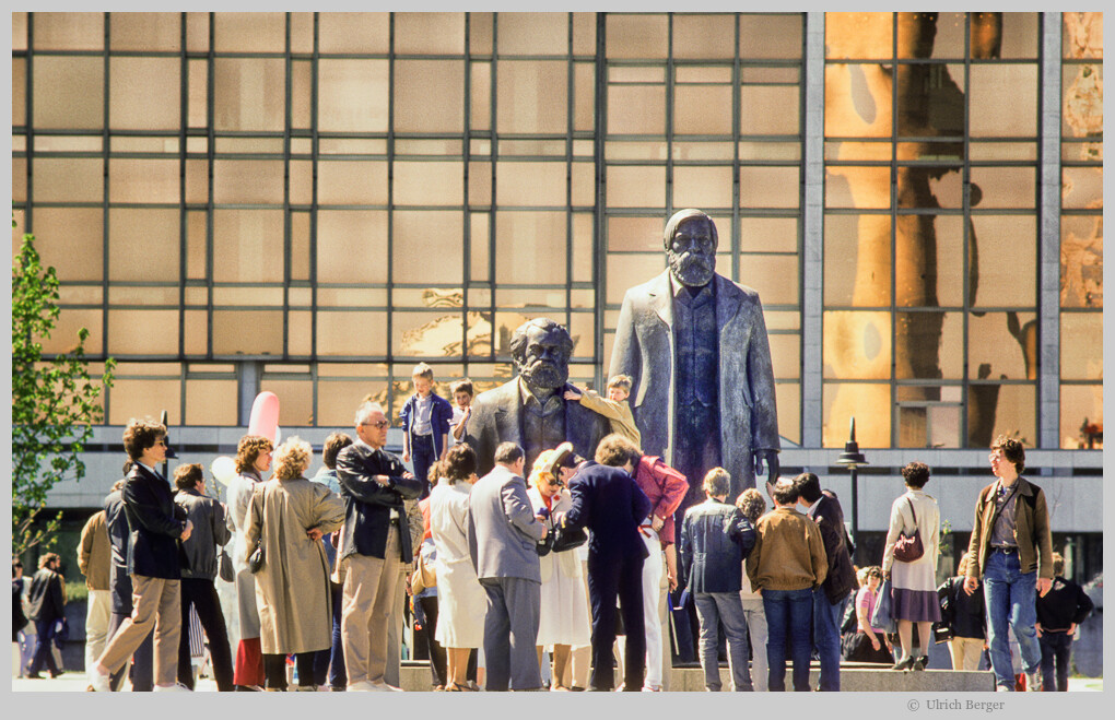 Marx-Engels-Denkmal