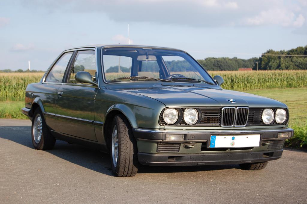 Mein 325e (die Spiegel gibts nicht mehr an dem Wagen!!)