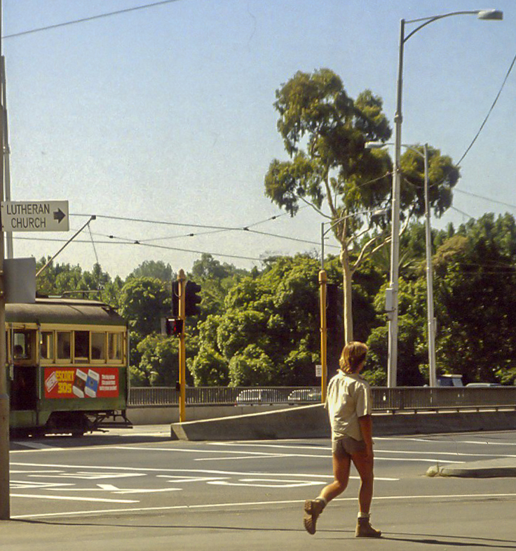 Melbourne 0002 84 SLR