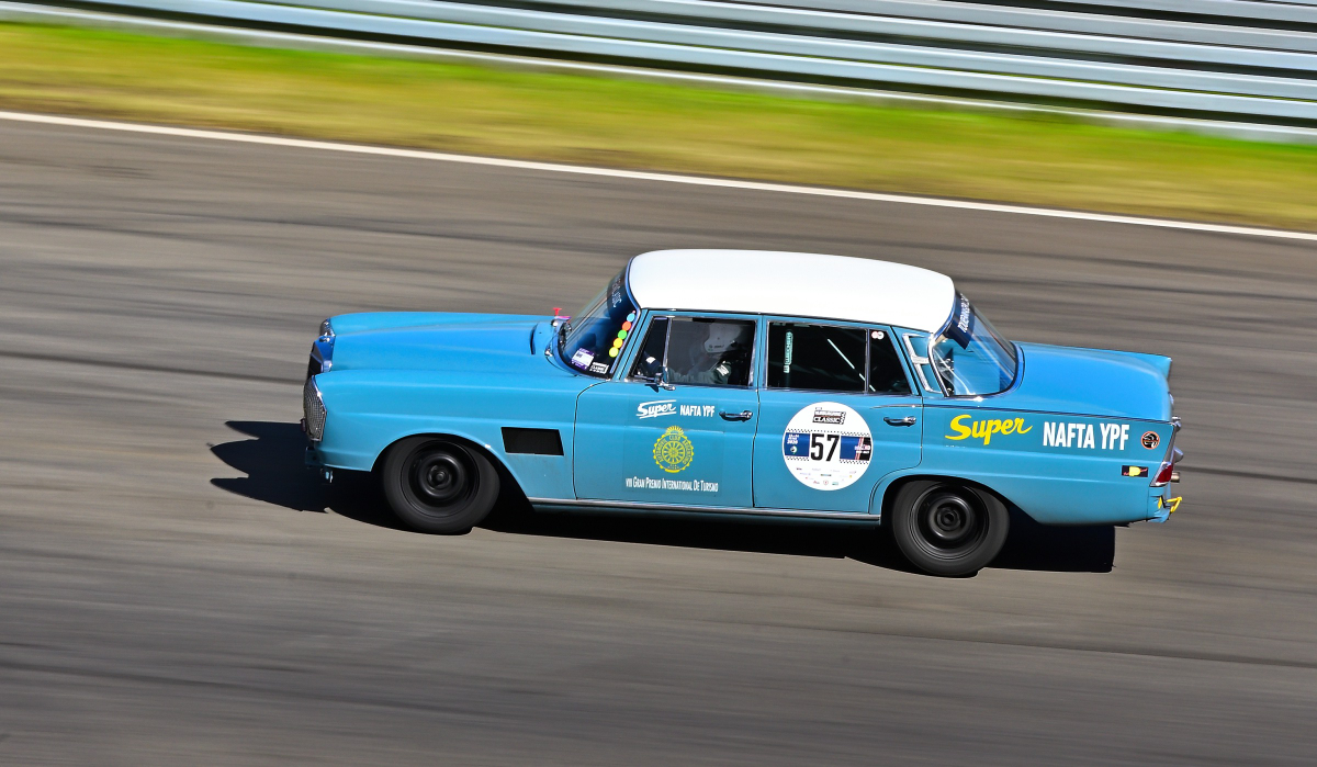 Mercedes Benz 300SE