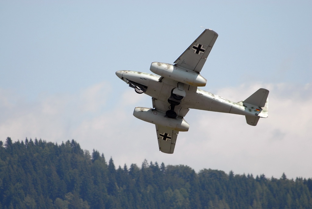 Messerschmitt Me 262 2-01
