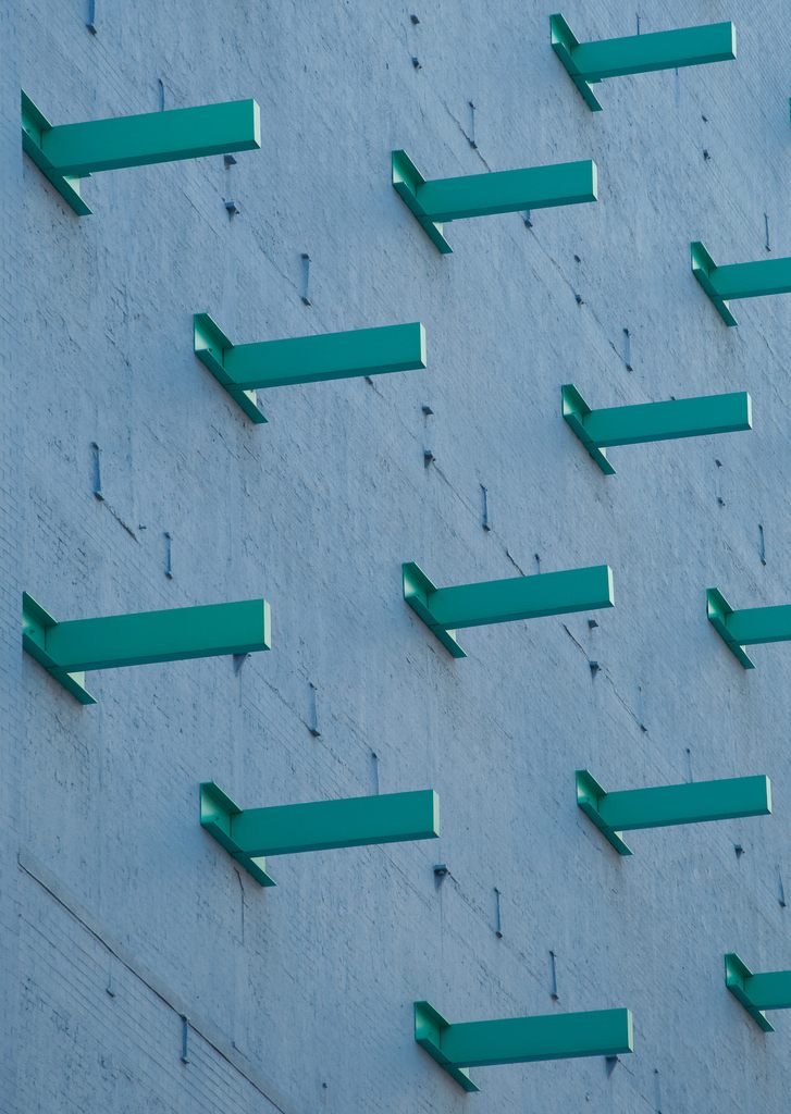 Minimal 01