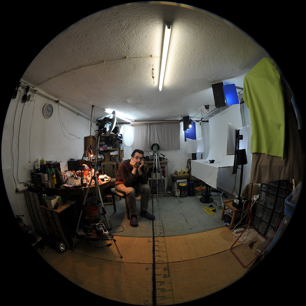 Mit dem neuen FX-Fisheye bei f/11,
etwas nachgeschärft, aber ohne CA-Korrektur (JPG_out_of_the_cam)!