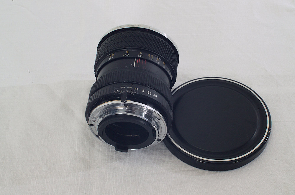 Mit einem 45mm Tilt&amp;Shift an der Kodak DCS PRo SLR/n aus der Hand bei f/16 fotografiert.