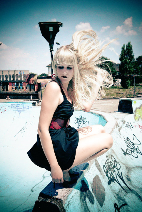 Model: Alina