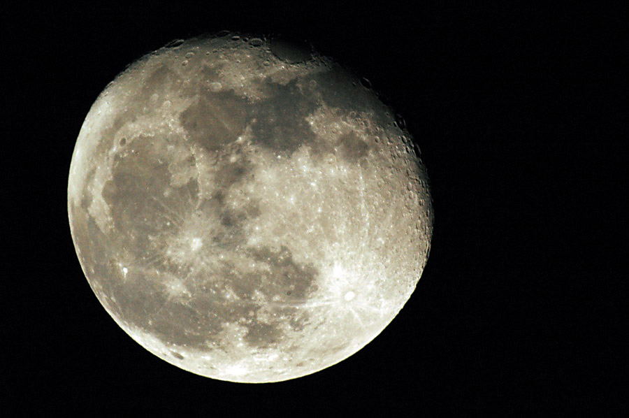Mond mit 1000er Russentonne und TC14
