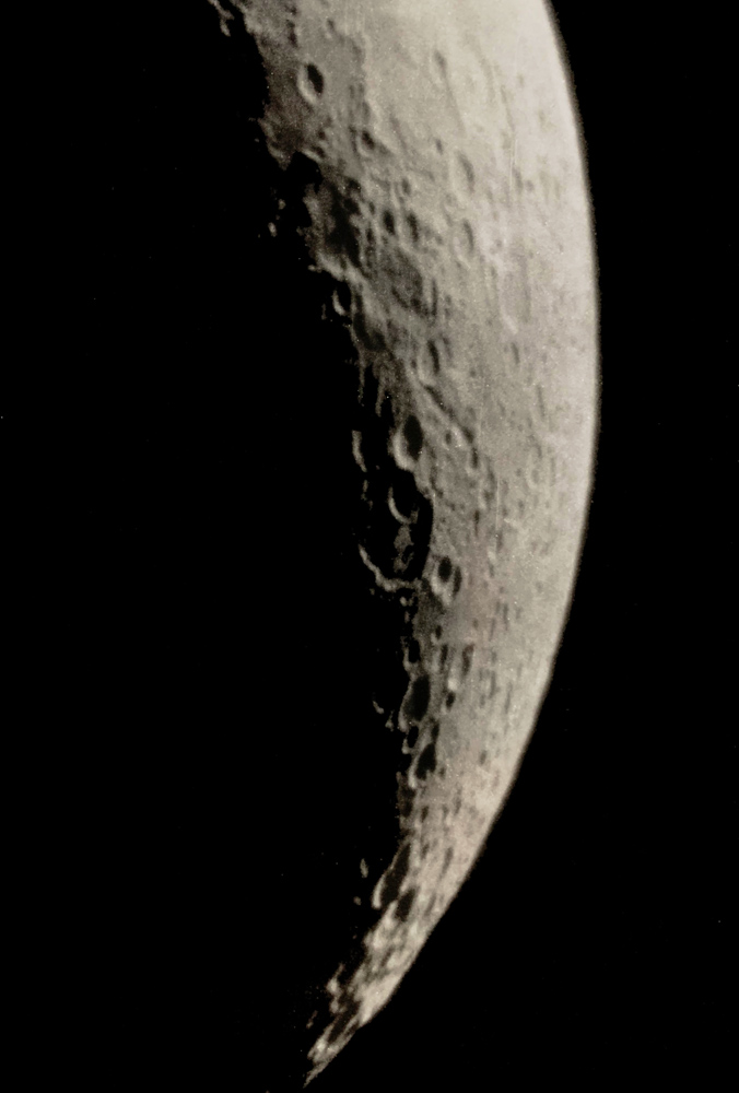 Mond_75-1200_s.jpg