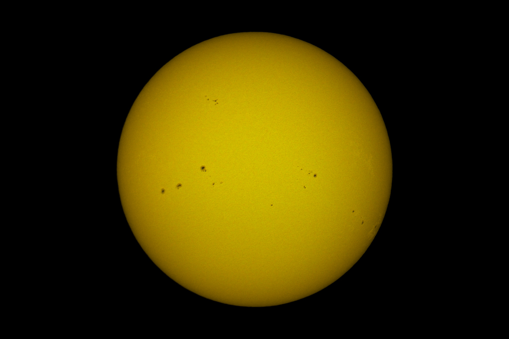 Morgensonne 1.3.2014

Pünktlich zum meteorologischen Frühlingsbeginn am 1. März  2014 lacht die Sonne vom blauen Himmel!

Nikon D610/Celestron C8 Ulti