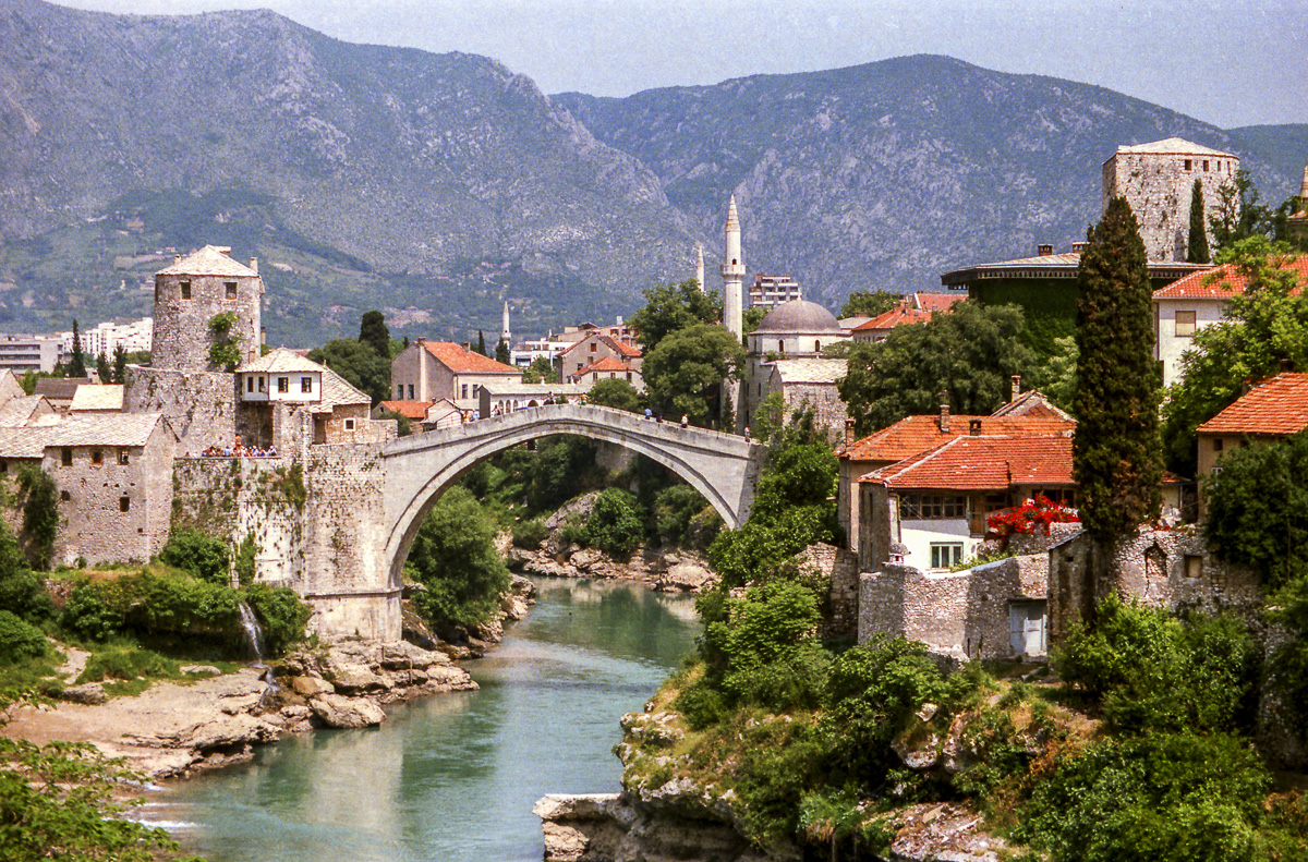 Mostar Stari Most alt.jpg