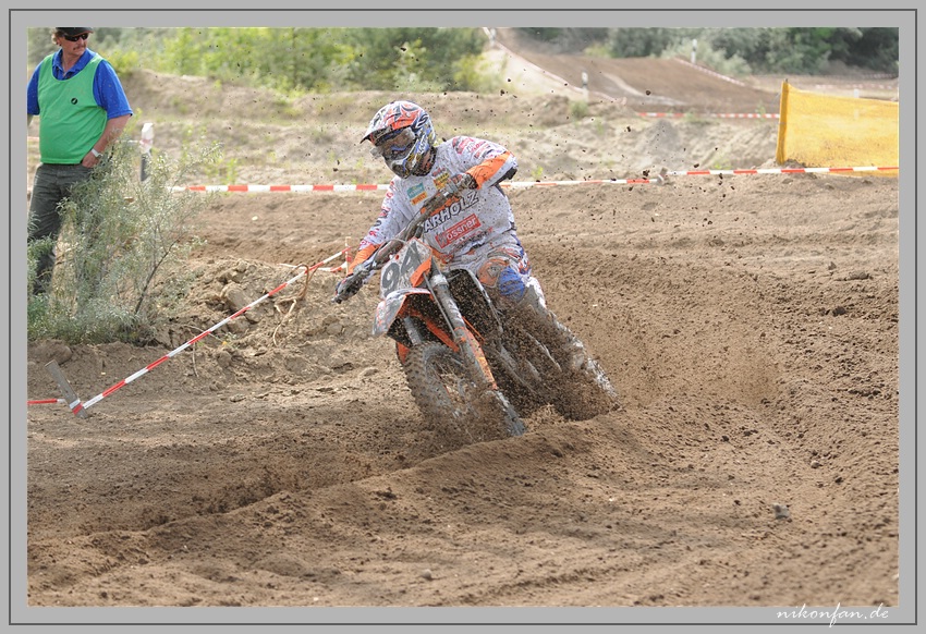 Moto-Cross