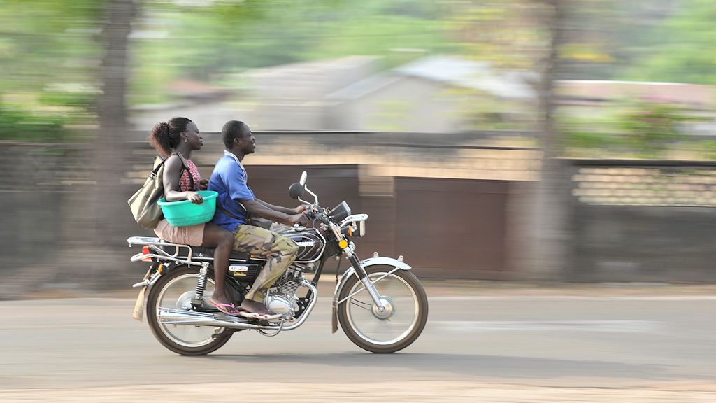 Motorrad in Kara 4533