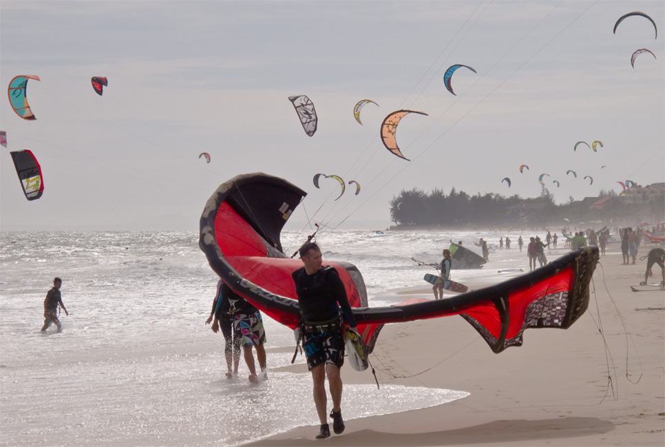 Mui Ne
Kiteboarding
Strand
Meer
Surfen
Kite
Beach