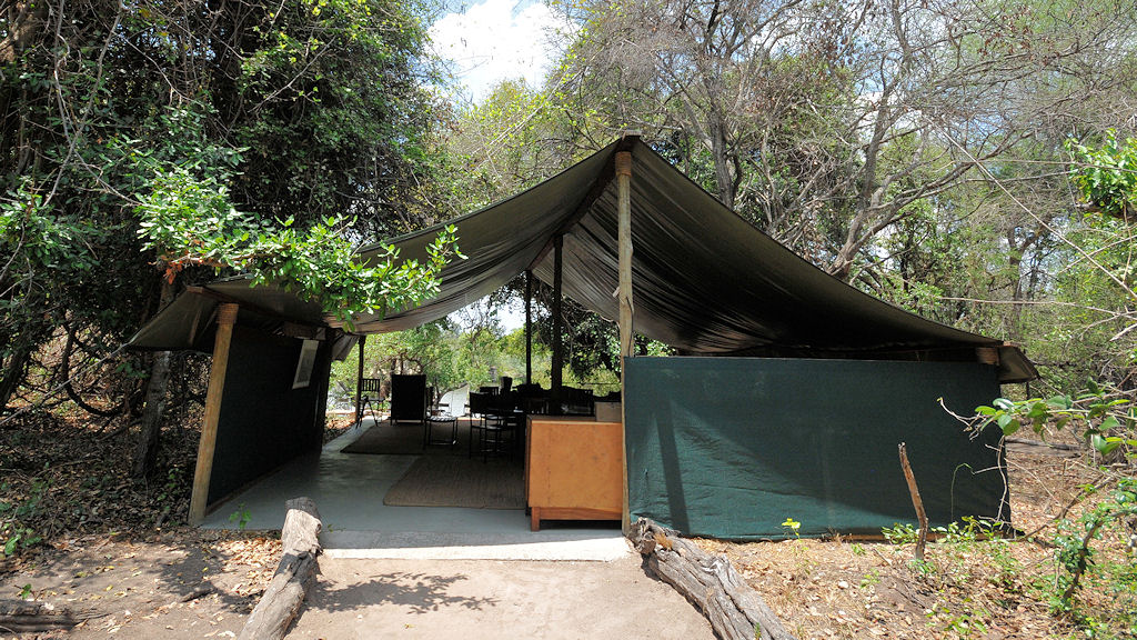 Musanza Camp, Restaurantzelt,
Kafue
6742