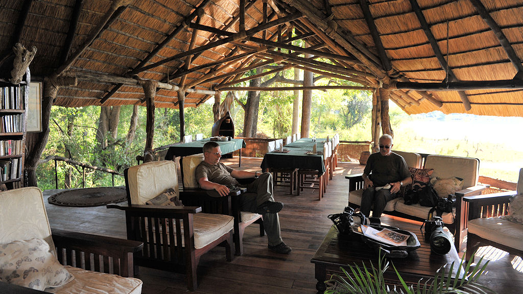Mvuu Lodge, Restaurant
0627