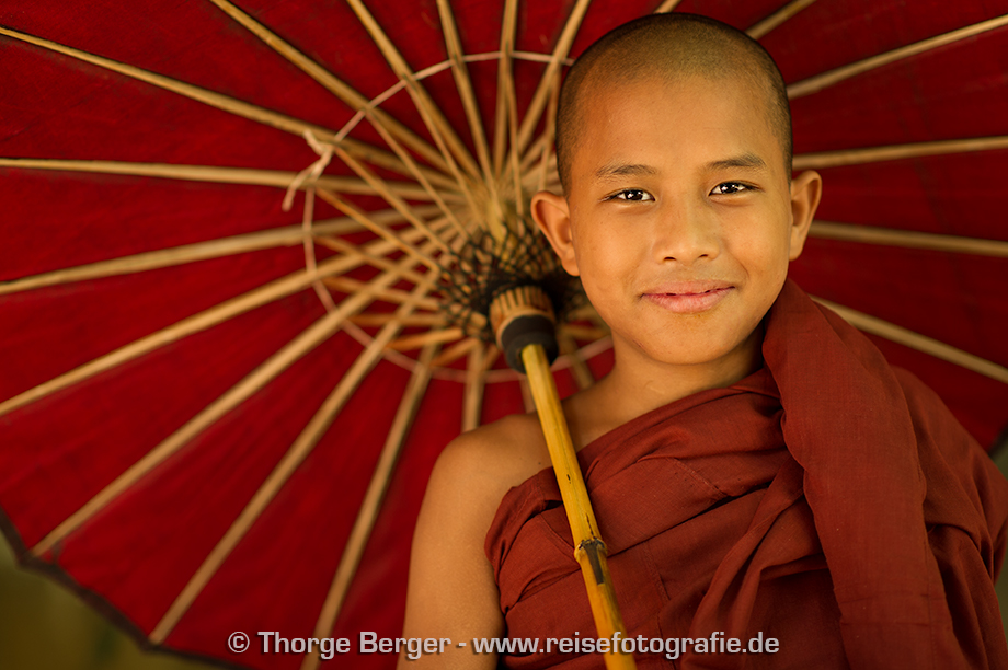 Myanmar ist auch ein "Land des Lächelns" :-)
