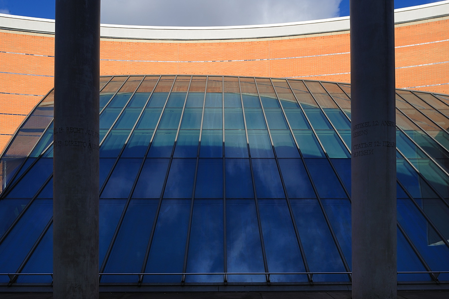 Nbg Strasse der Menschenrechte10