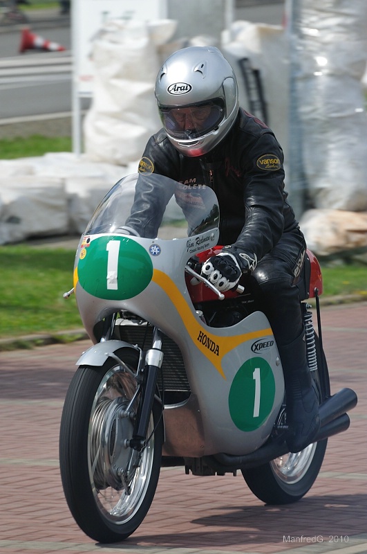 NF F DSC 9181 02