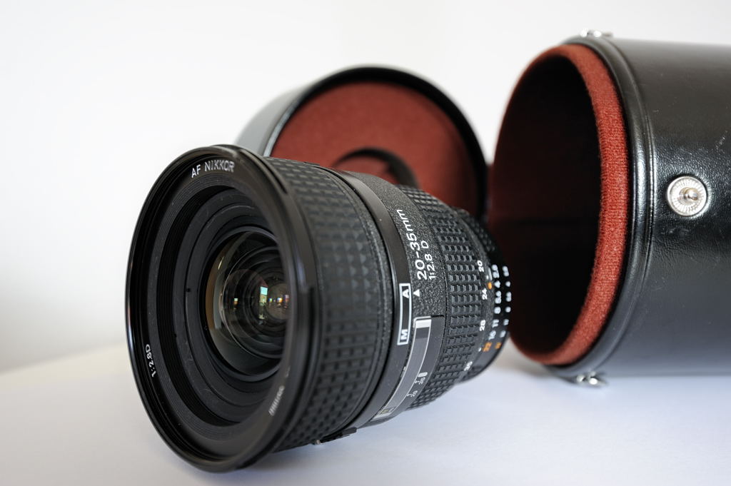 Nikon AF 20-35/2.8 D IF