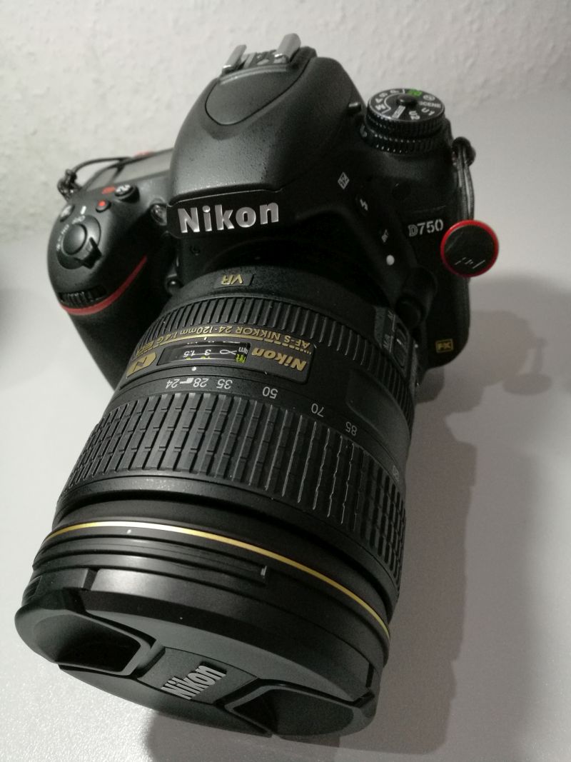 Nikon D750 24 120 1