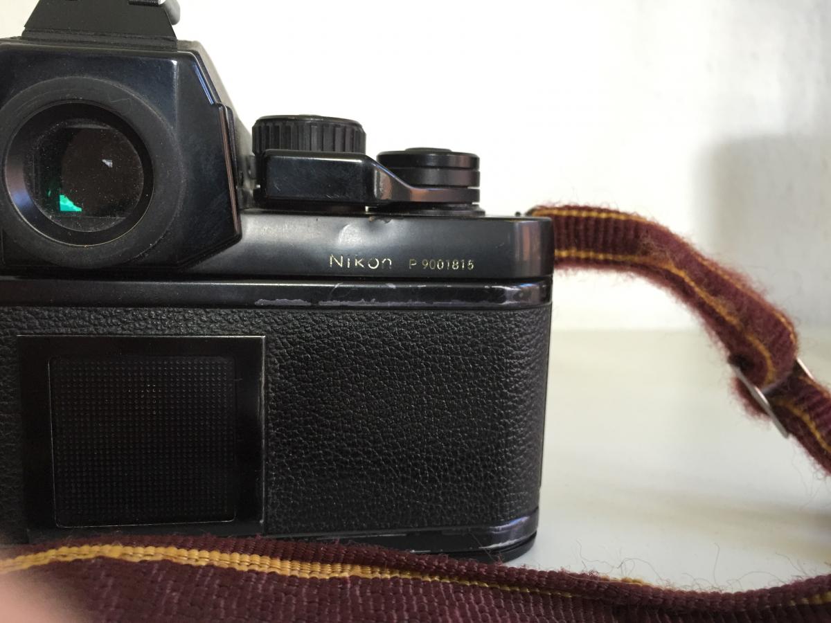 Nikon F3 mit Nikkor 35-105