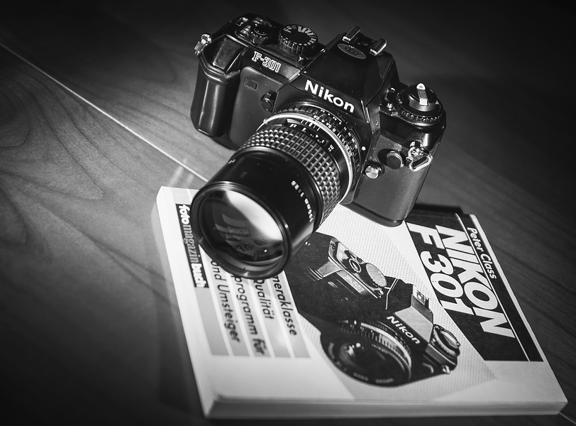 Nikon F301