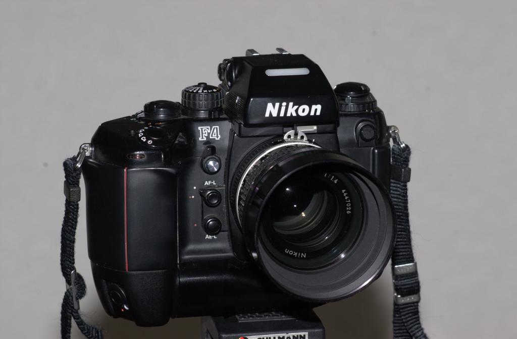 Nikon F4 s