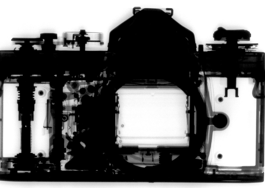 Nikon FE2 Röntgenaufnahme