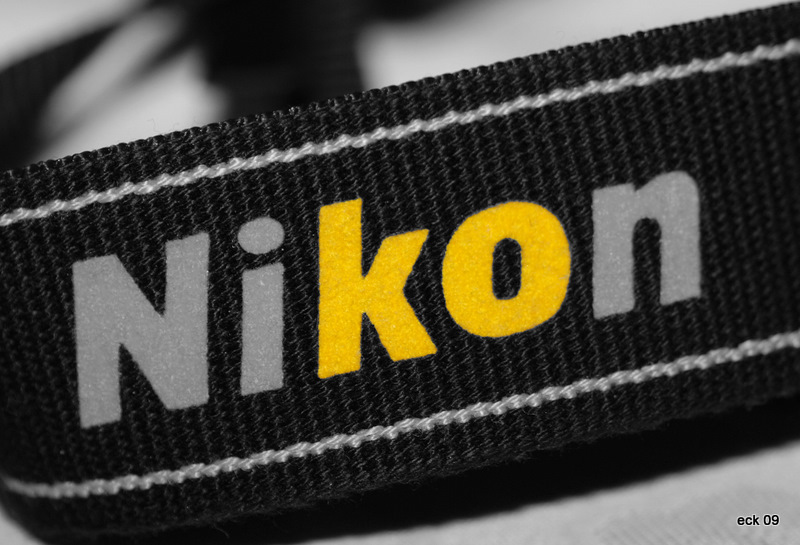 NIKON