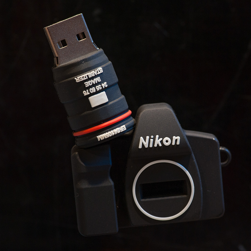 Nikonusb2t